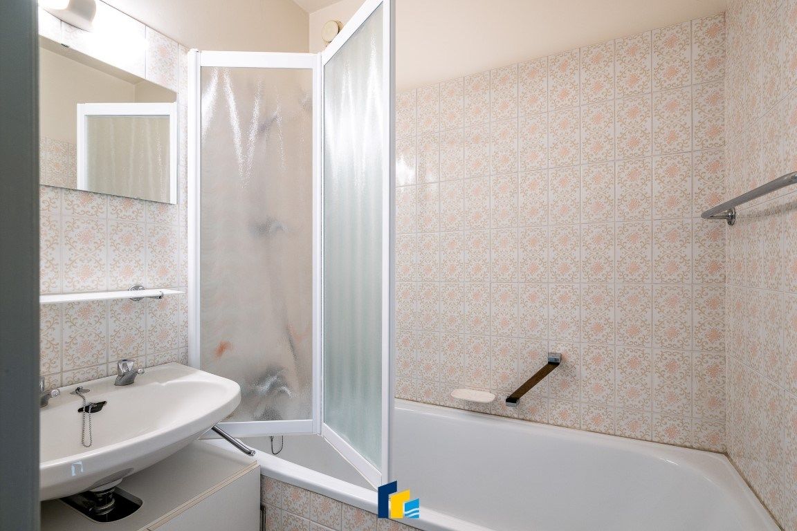 Knusse studio met balkon en zicht op de duinen! foto 14