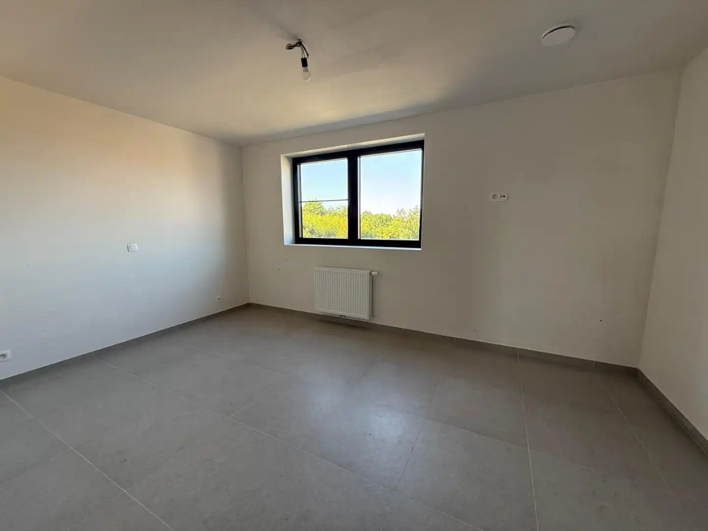 Instapklare nieuwe woning in een rustige woonwijk  foto 9