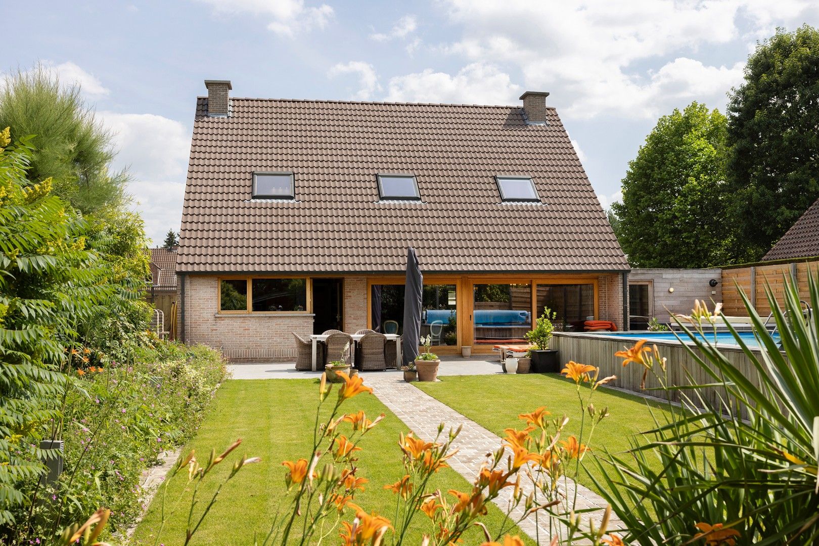 Lichtrijke, ruime villa op 1177 m2 op topligging in Kortrijk foto 12