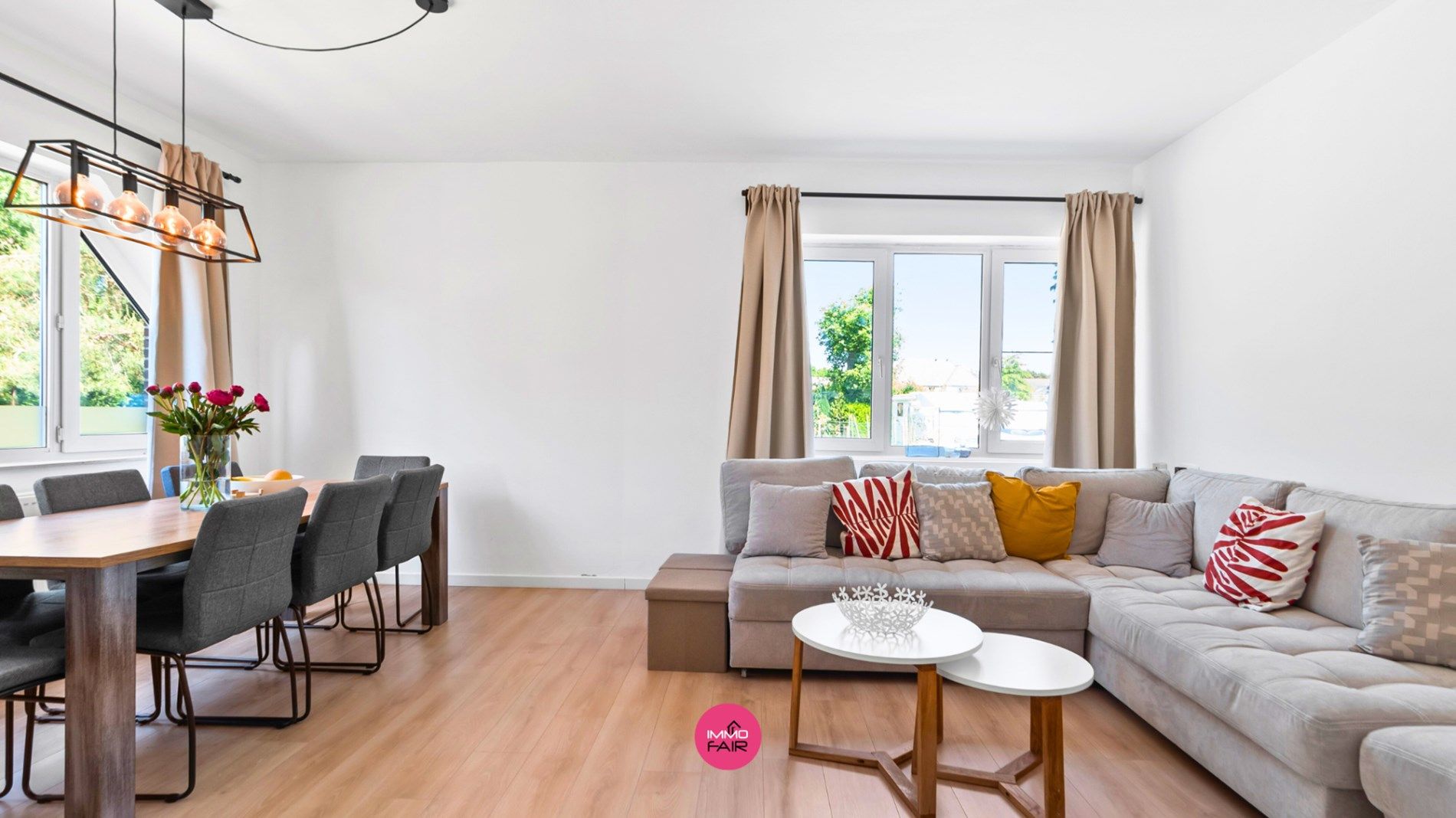 Instapklaar, gelijkvloers appartement met 2 slaapkamers foto {{pictureIndex}}