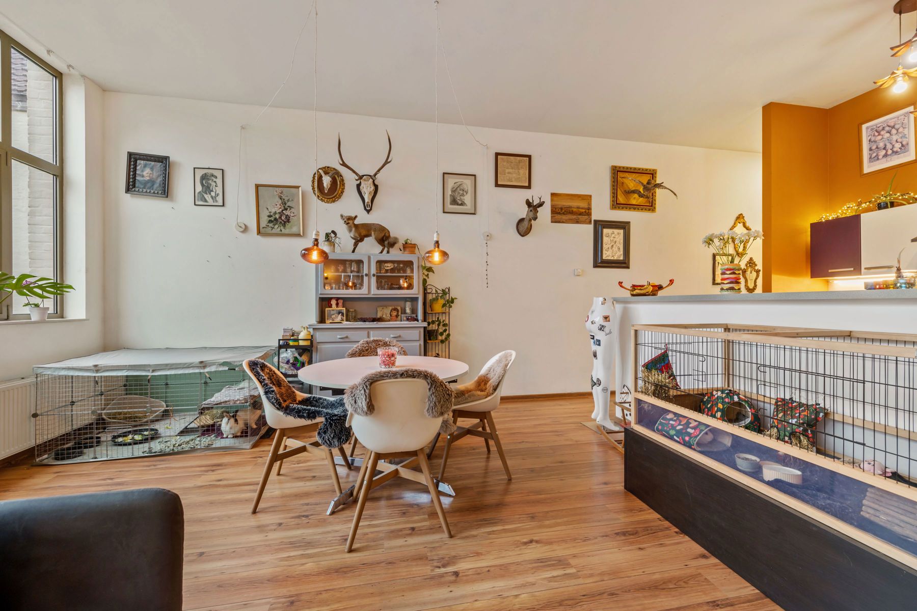 Uniek appartement/studio met terras, tuin en bijgebouw foto 3