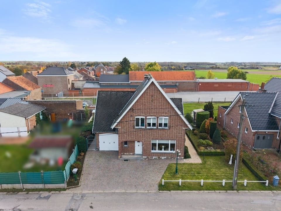 CHARMANTE OPEN BEBOUWING MET GARAGE IN OPLINTER foto 2