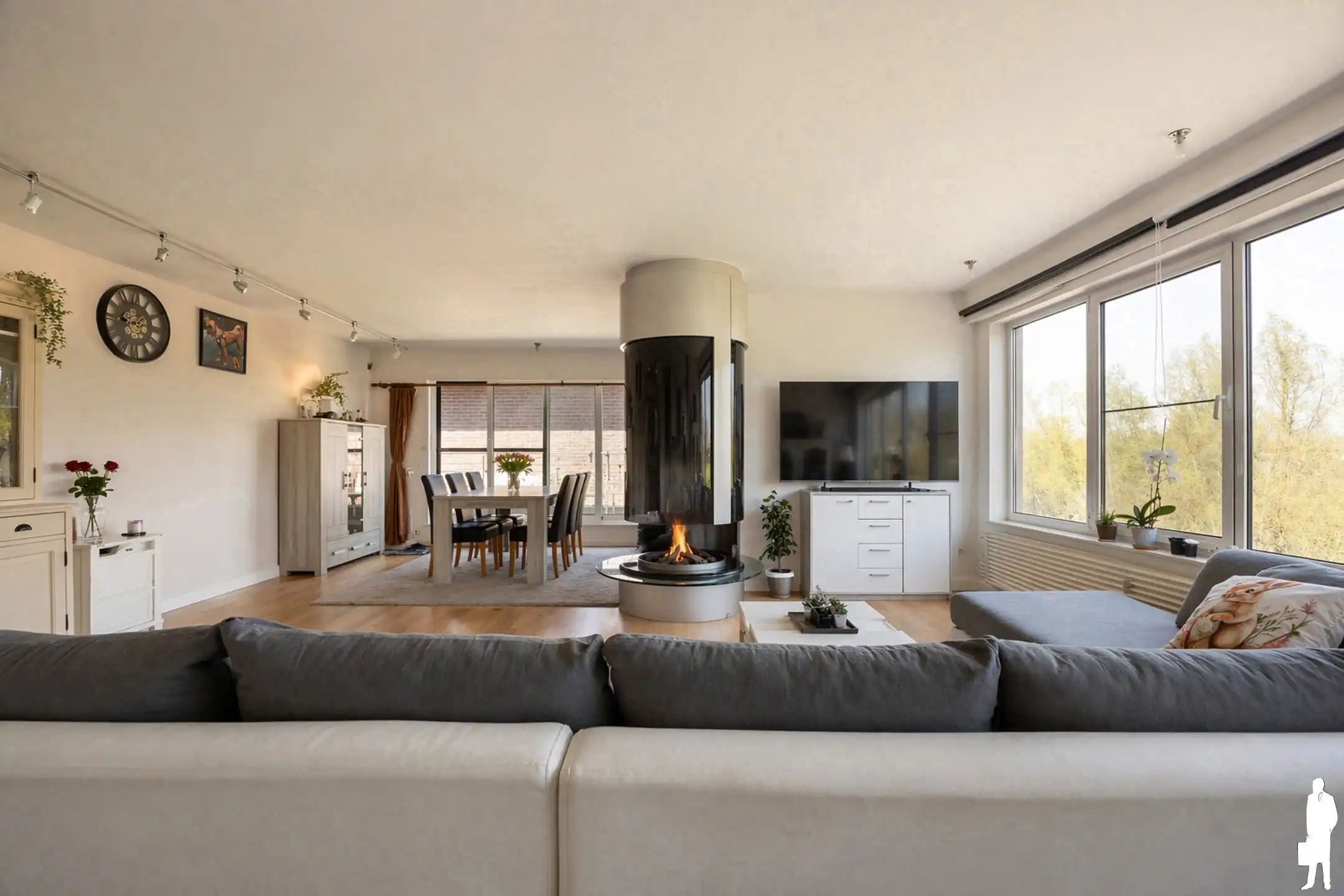Penthouse met 3 slpk & dubbele garage te Melsele foto {{pictureIndex}}