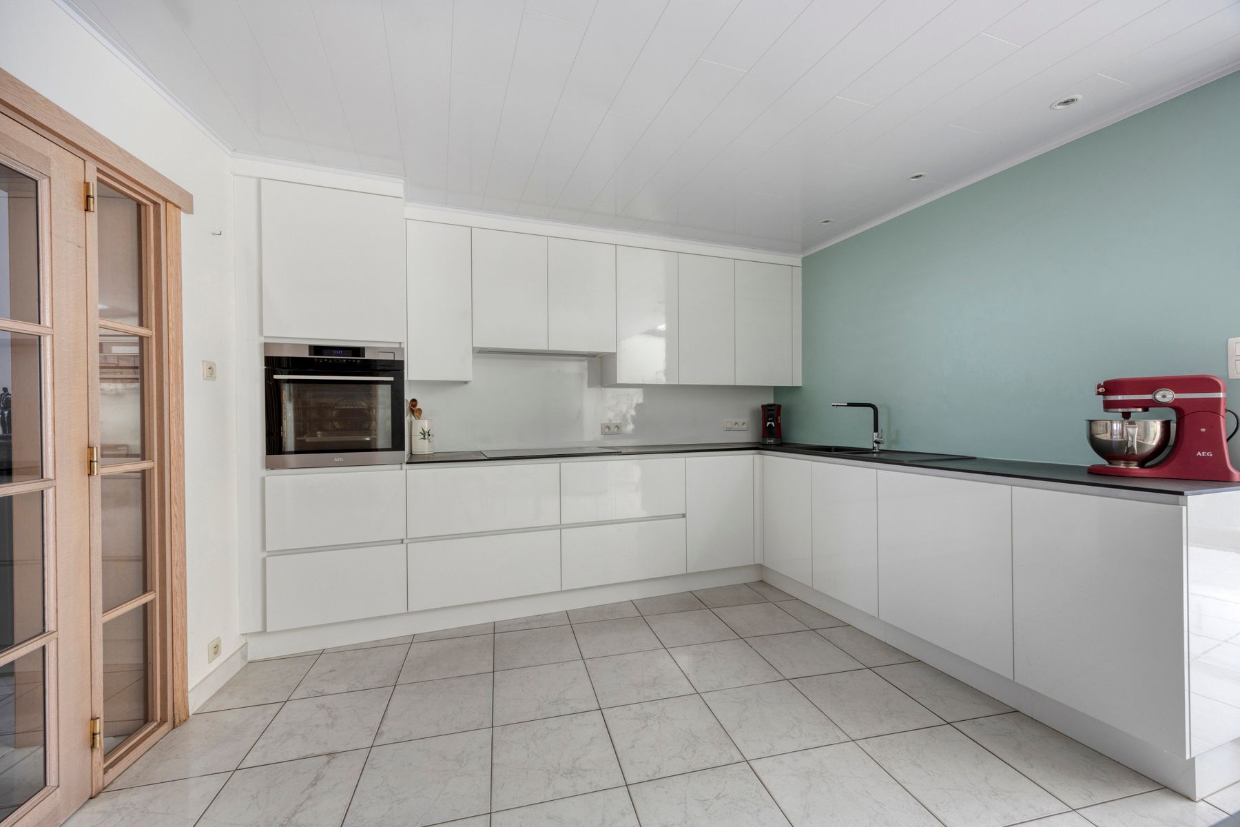 TOPPER: ruime instapklare woning met een enorm potentieel! foto 9