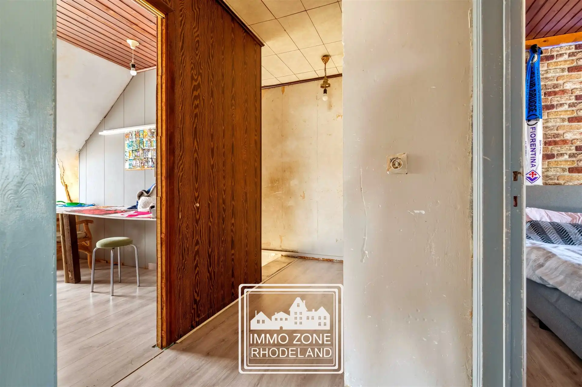 Gunstig gelegen te renoveren woning met veel potentieel foto 17