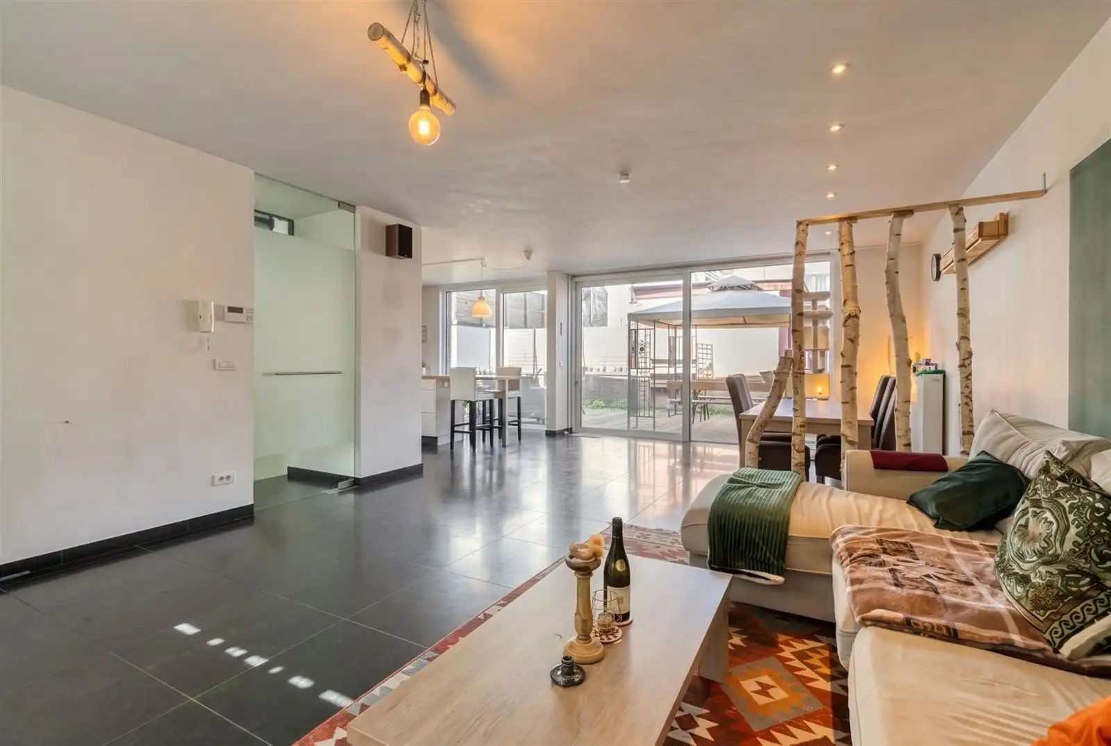 Unieke moderne triplex appt  met ruime garage op toplocatie in een steegje van de Kouter foto 5