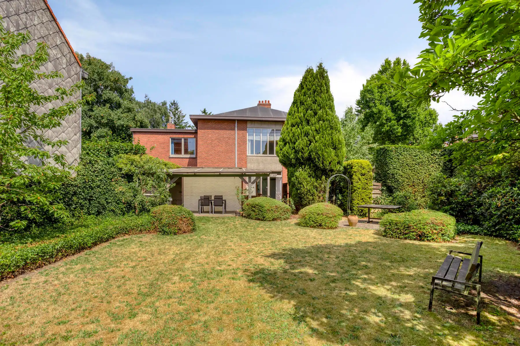 Ruime gezinswoning met potentiële bouwgrond te Mariaburg. foto 26