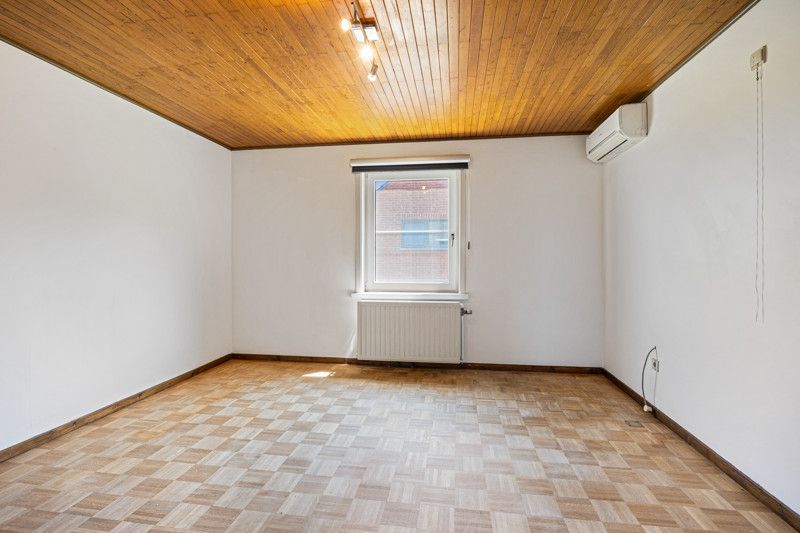 Luxueuze en instapklare woning met garages en tuin foto 18