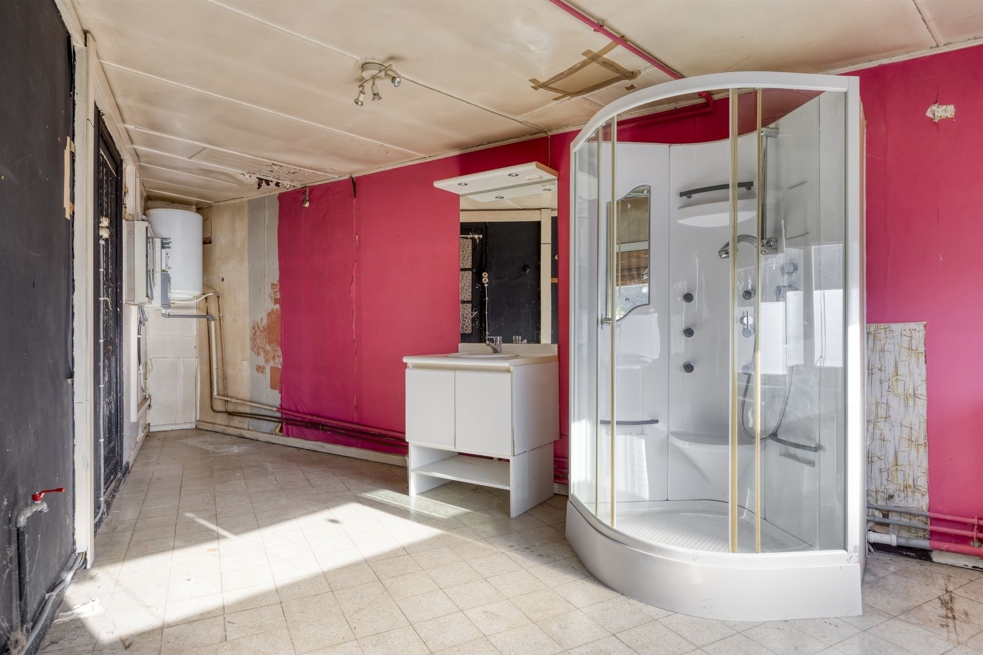 Te renoveren woning in centrum Mollem foto 11