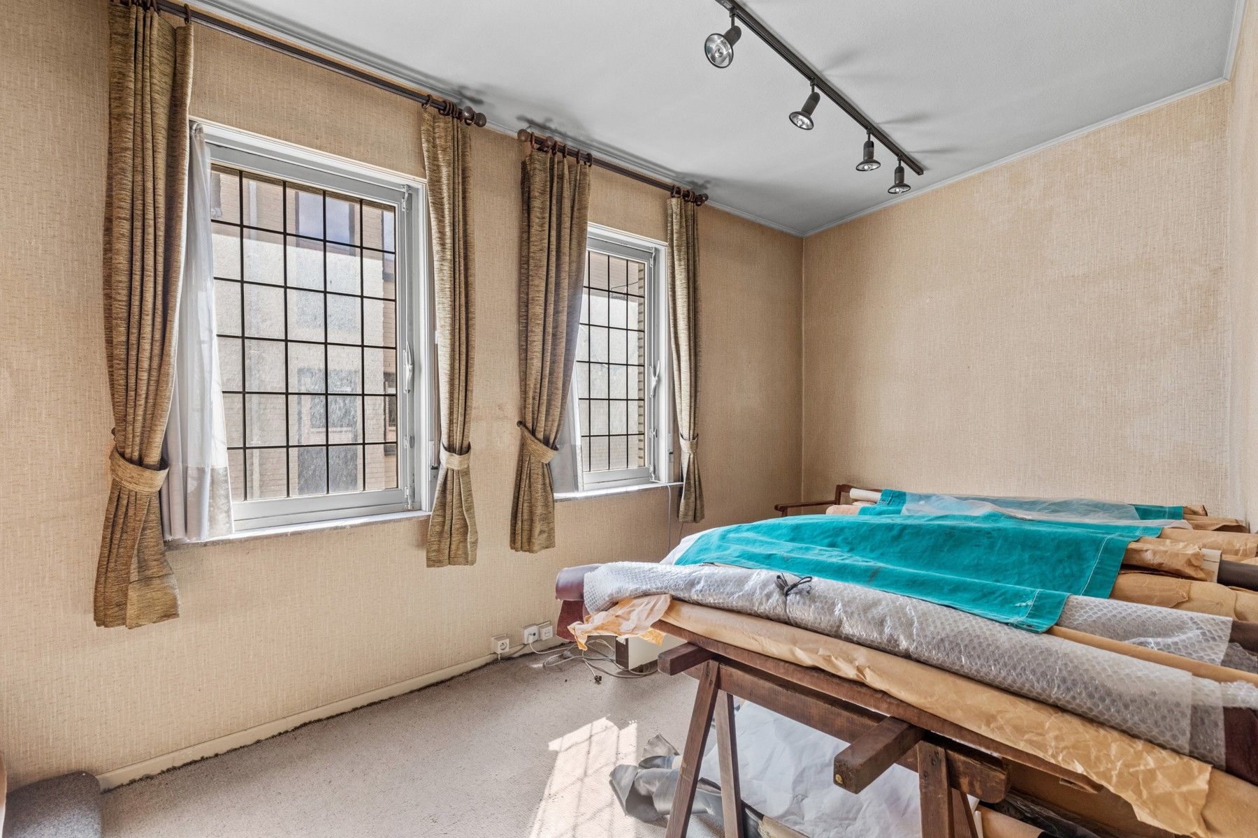 Handelshuis in dé winkelstraat van Wetteren! foto 13