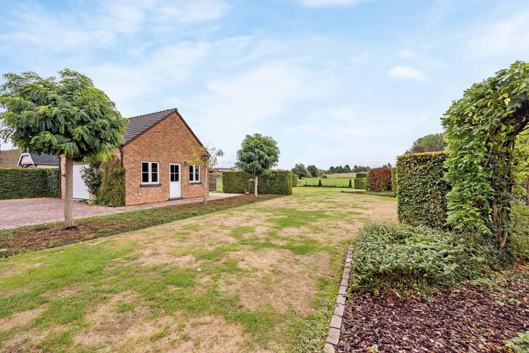 Exclusieve villa met zonnige tuin in Mal foto 43