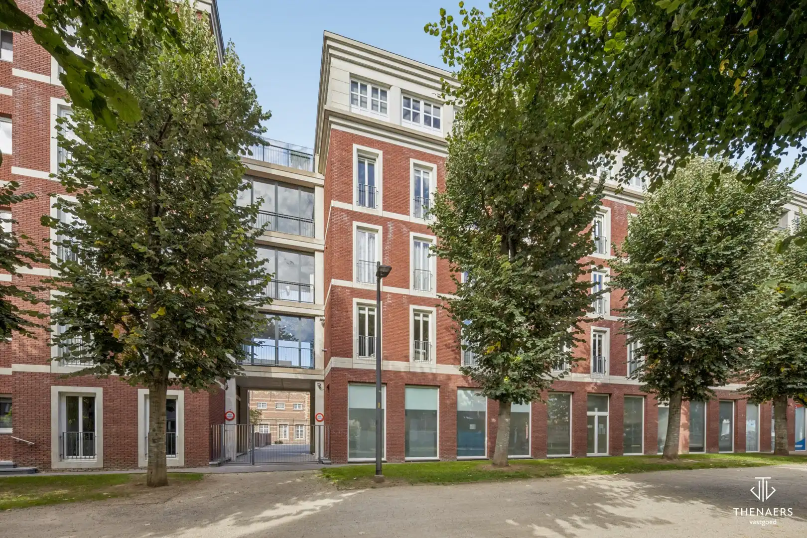 Ruim appartement van 166 m² met 2 terrassen en ondergrondse autostaanplaats in hartje Sint-Truiden. foto 26