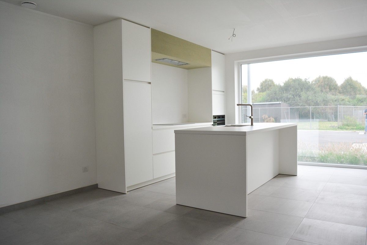 Moderne nieuwbouwwoning gelegen in Rumbeke foto 4