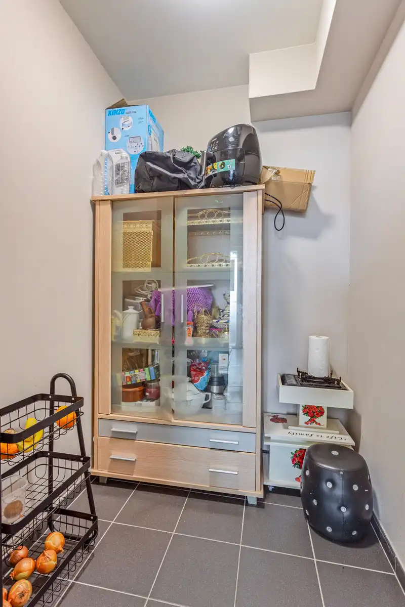 Interessant investeringsappartement met 2 slaapkamers en ruim terras foto 6