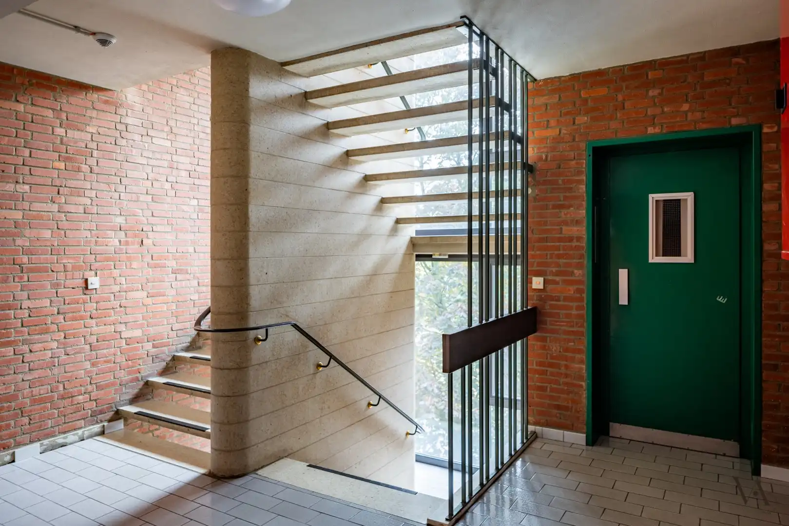 Zonnig hoekappartement met 2 slaapkamers op toplocatie in Leuven foto 18