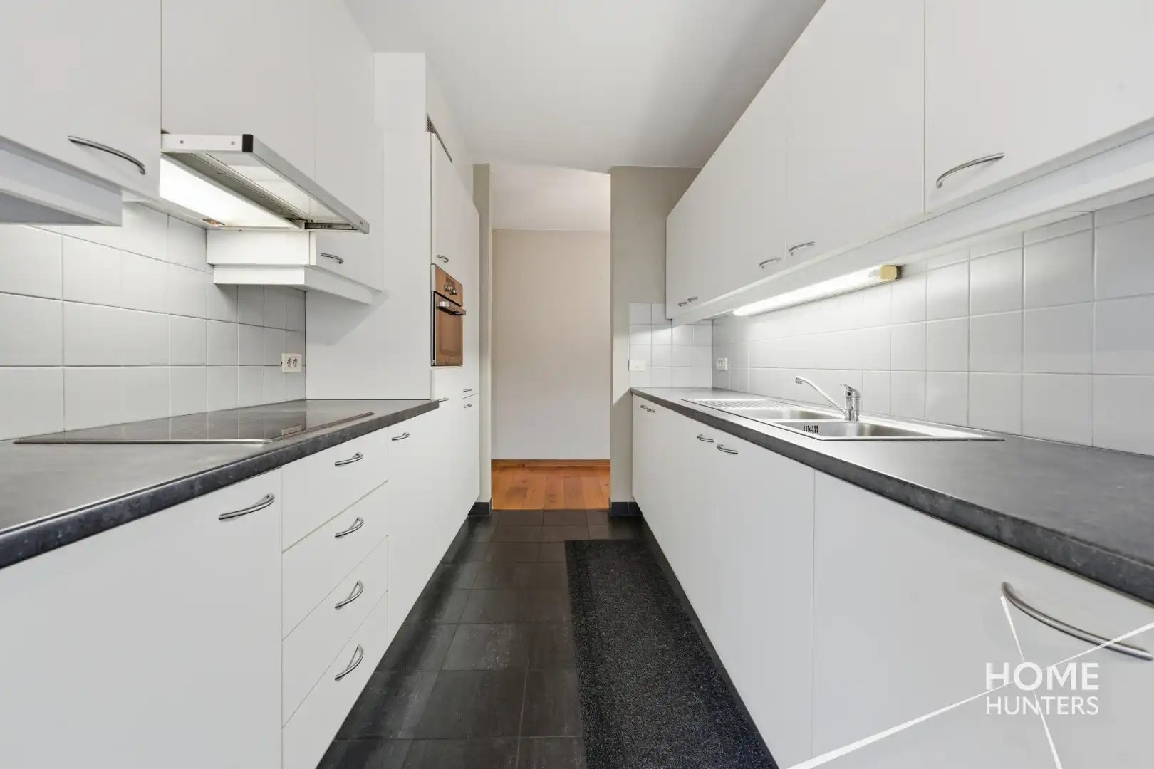 Gezellig appartement met 2 slaapkamers en garage in Diksmuide! foto 5