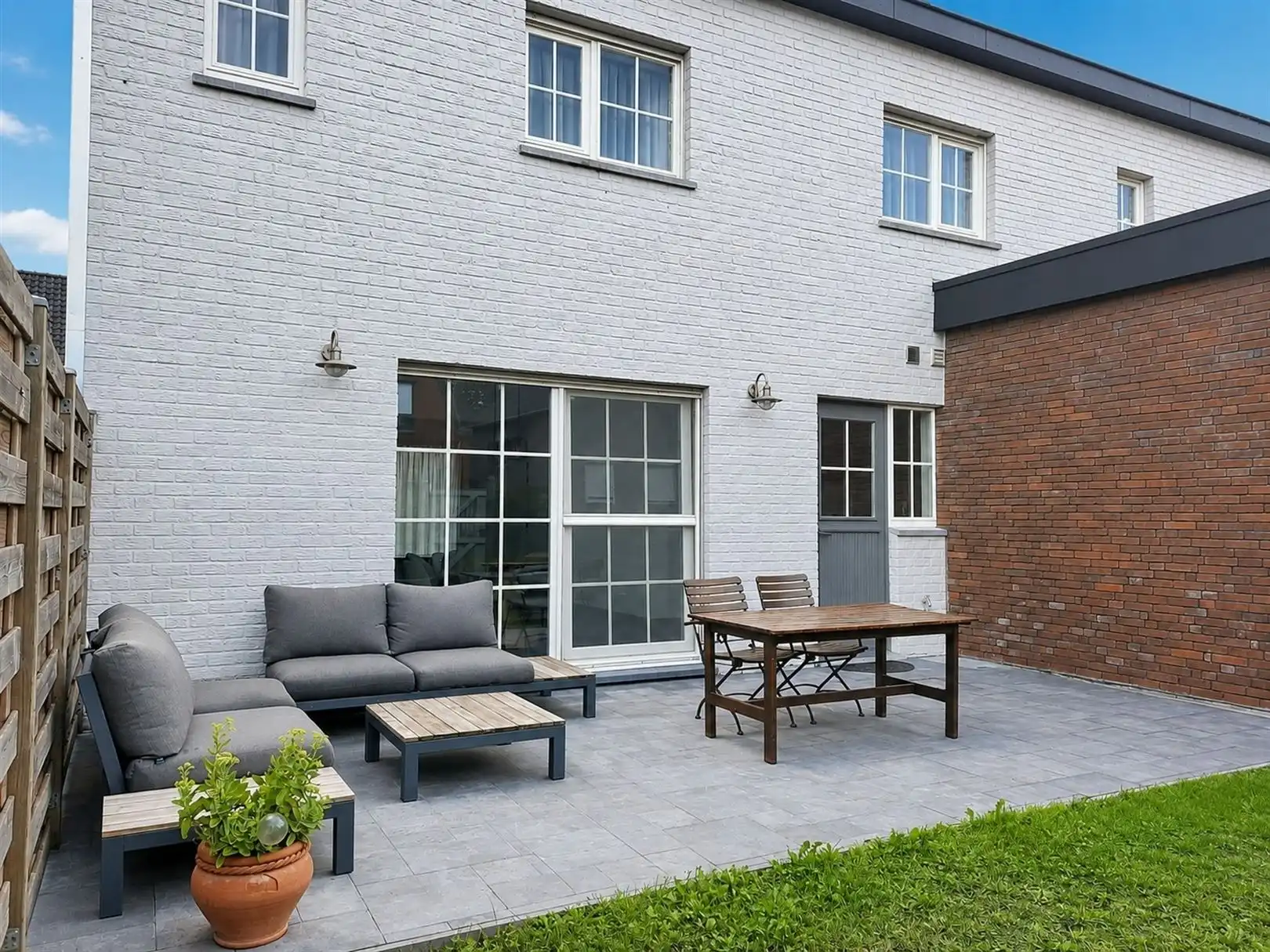 Eigentijdse woning, optimaal wooncomfort met eigentijdse look and feel. Heel energiezuinig dankzij grondige totaalrenovatie. foto 13