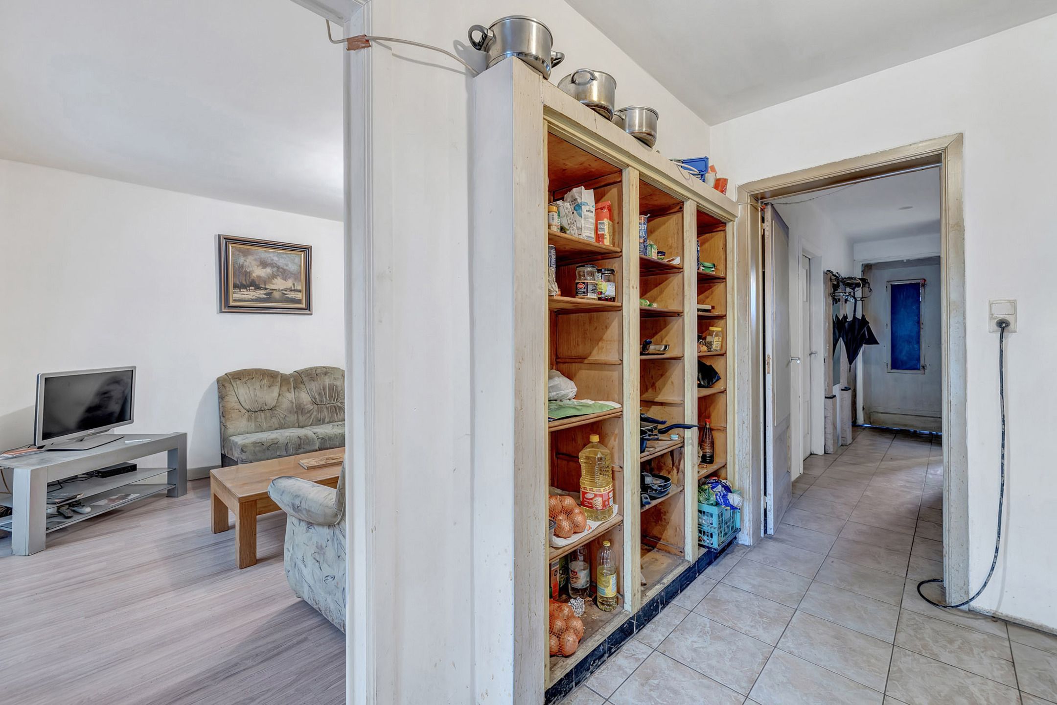 Centraal gelegen woning met veel mogelijkheden foto 8