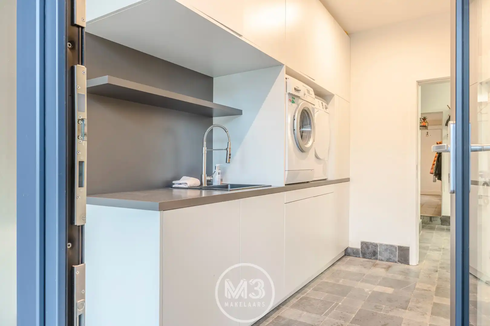 Instapklare woning met mooie tuin foto 12