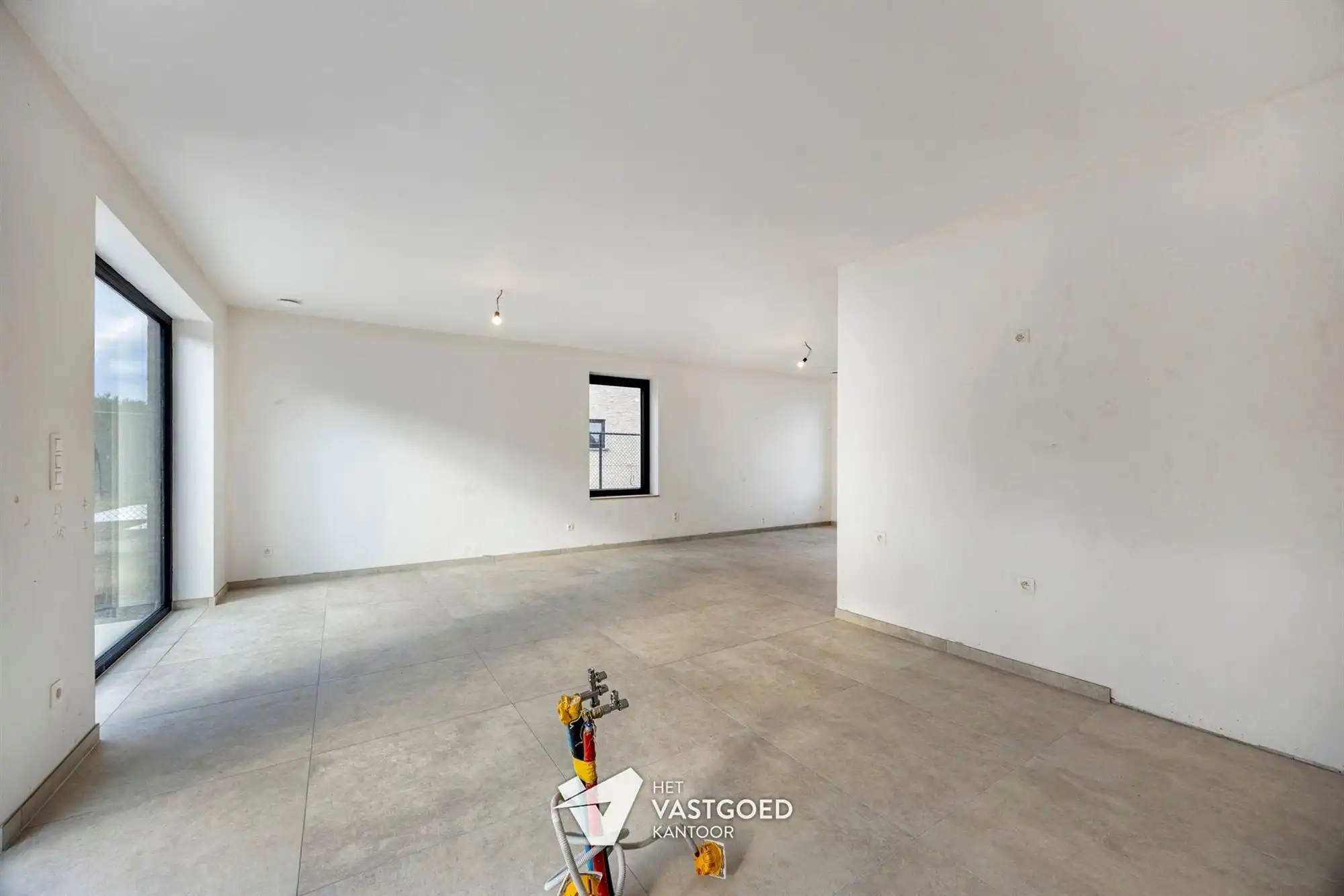 VOLLEDIG AFGEWERKTE EN ENERGIEZUINIGE NIEUWBOUWWONING OP PERCEEL VAN 4A88CA TE SCHAFFEN foto 9
