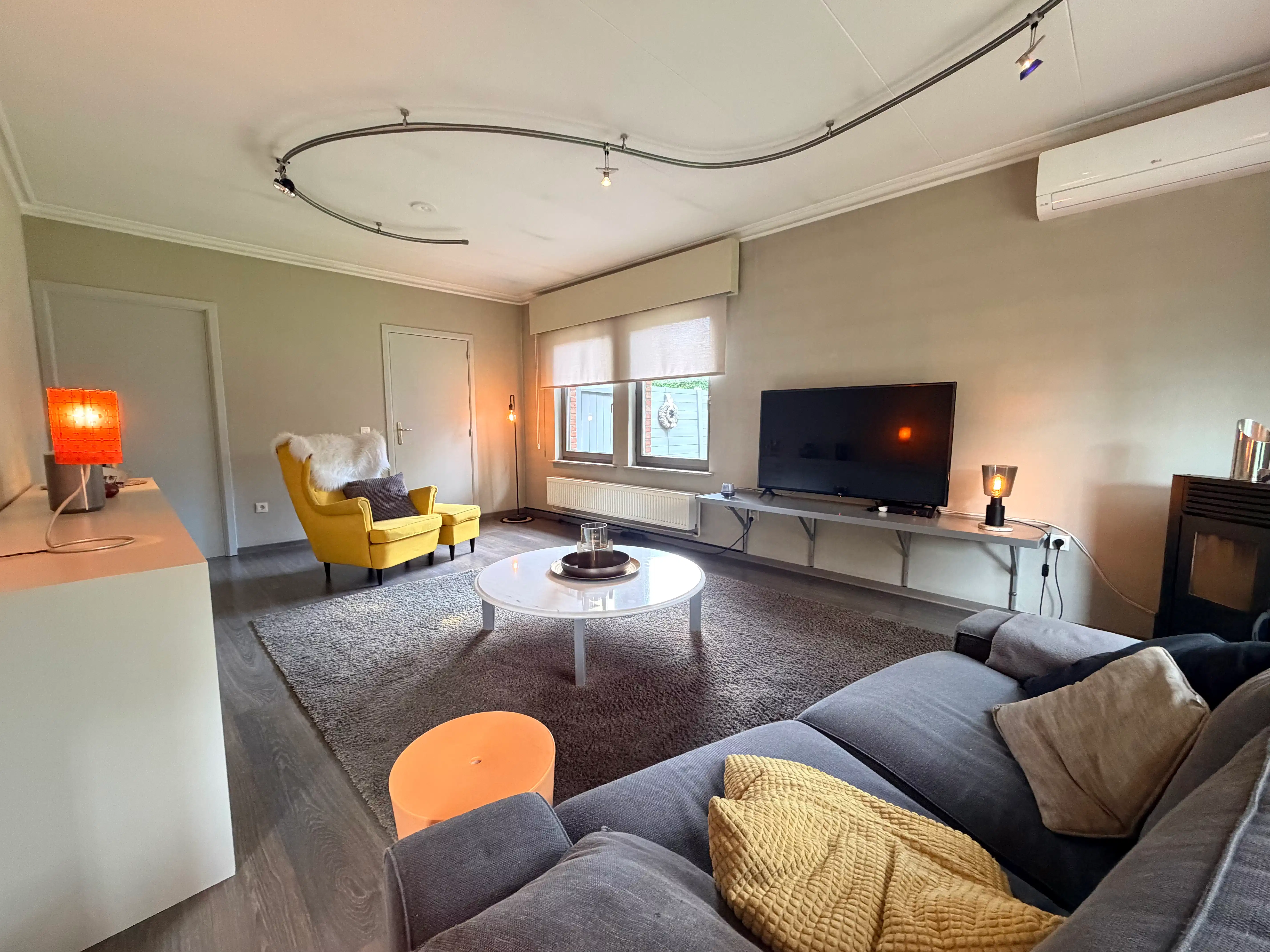Genk, Westerwennel 25: Gelijkvloerse woning met 3 slaapkamers in een rustige woonwijk met een prachtig onderhouden tuin. foto 10
