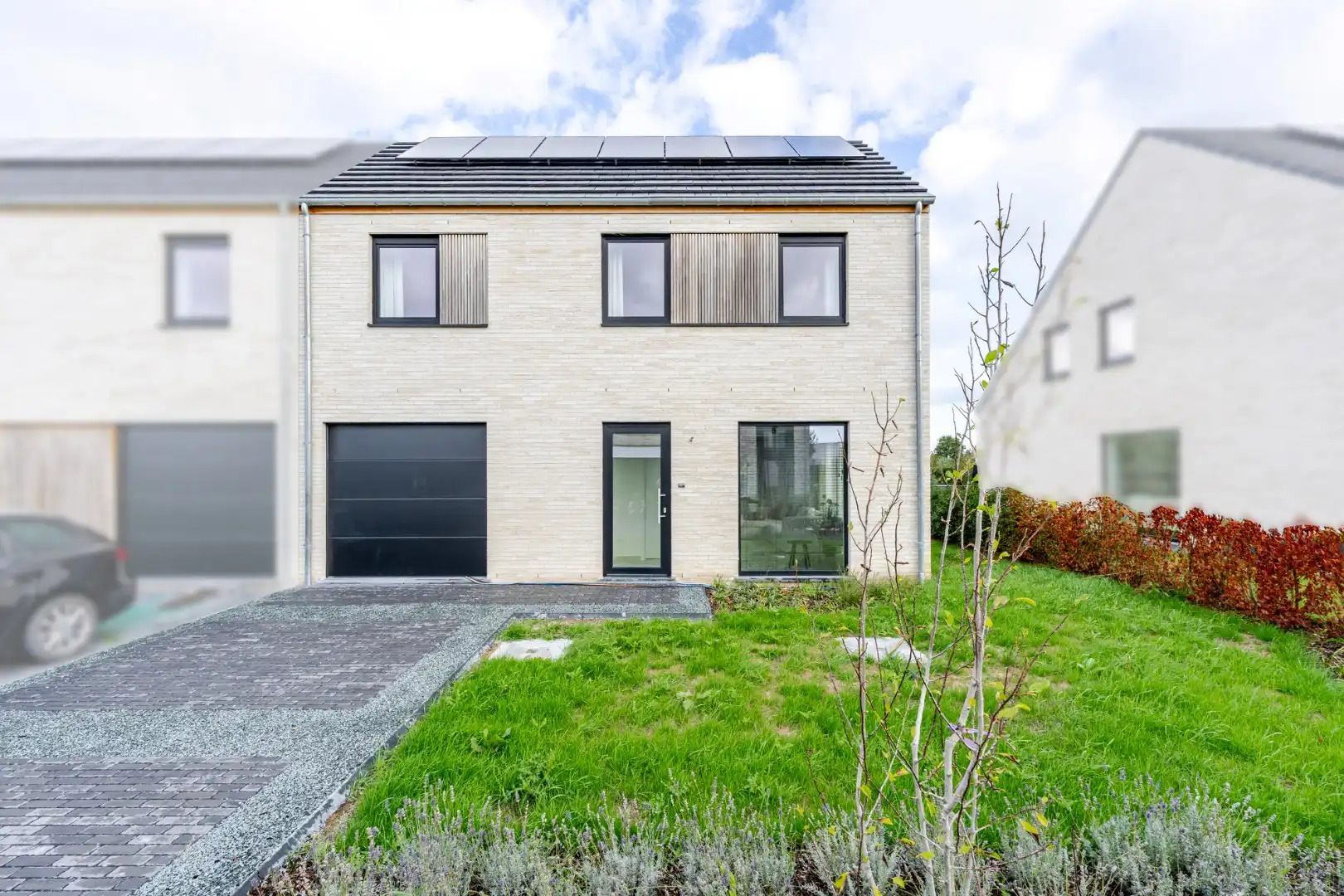 Nieuwbouwwoning met garage foto 22