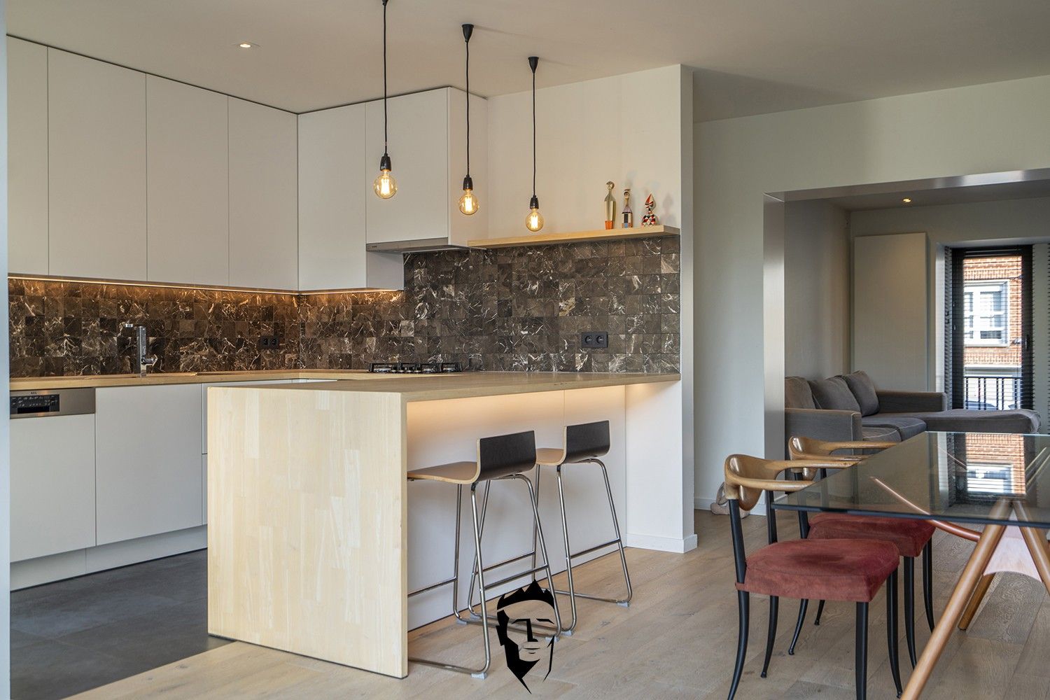 LUXUEUS WONEN foto 7