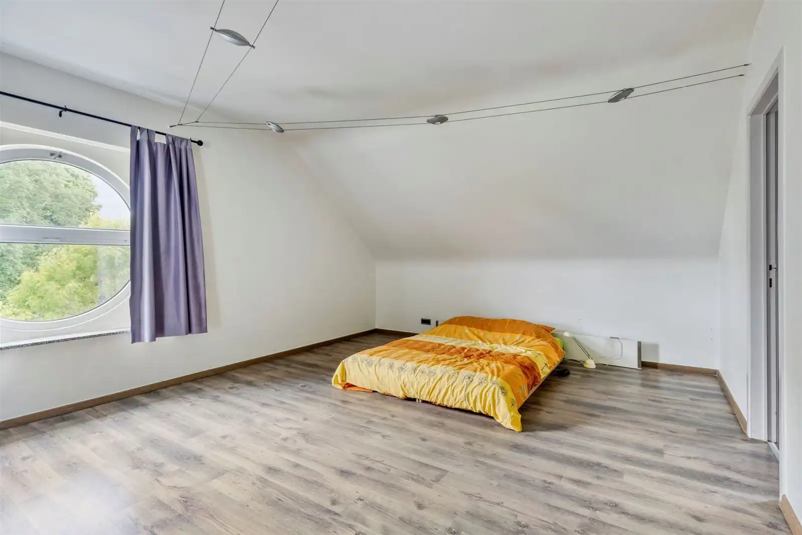 Ruime villa te huur op rustige locatie foto 18