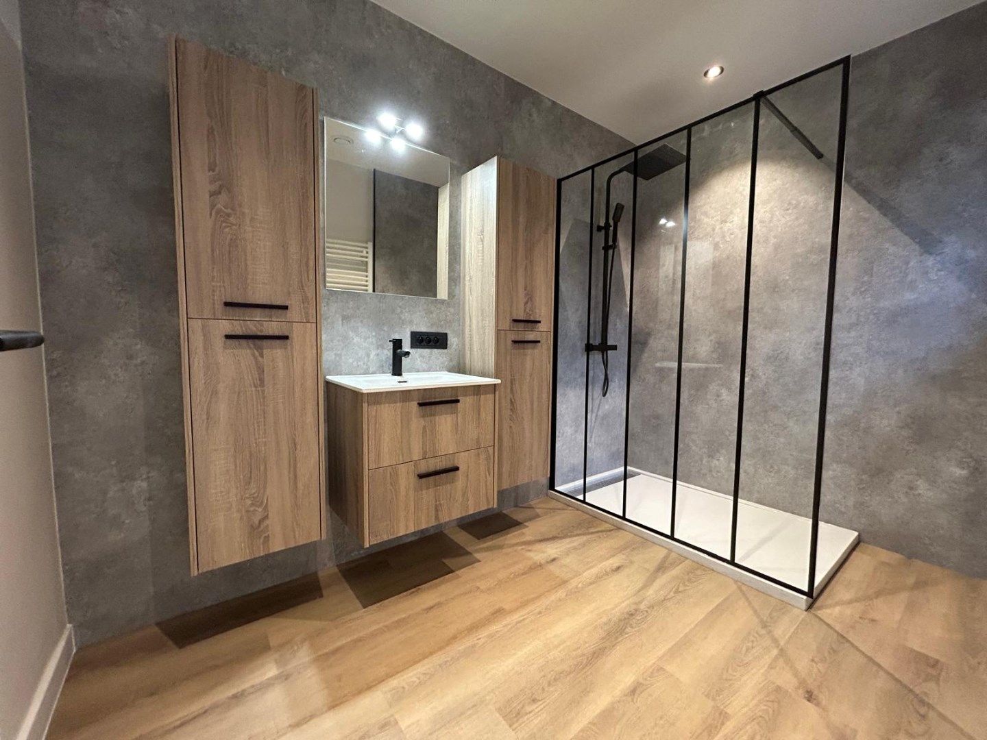 PRACHTIG GERENOVEERDE WONING MET 1 SLAAPKAMER EN GARAGE IN HARTJE DENTERGEM foto 5