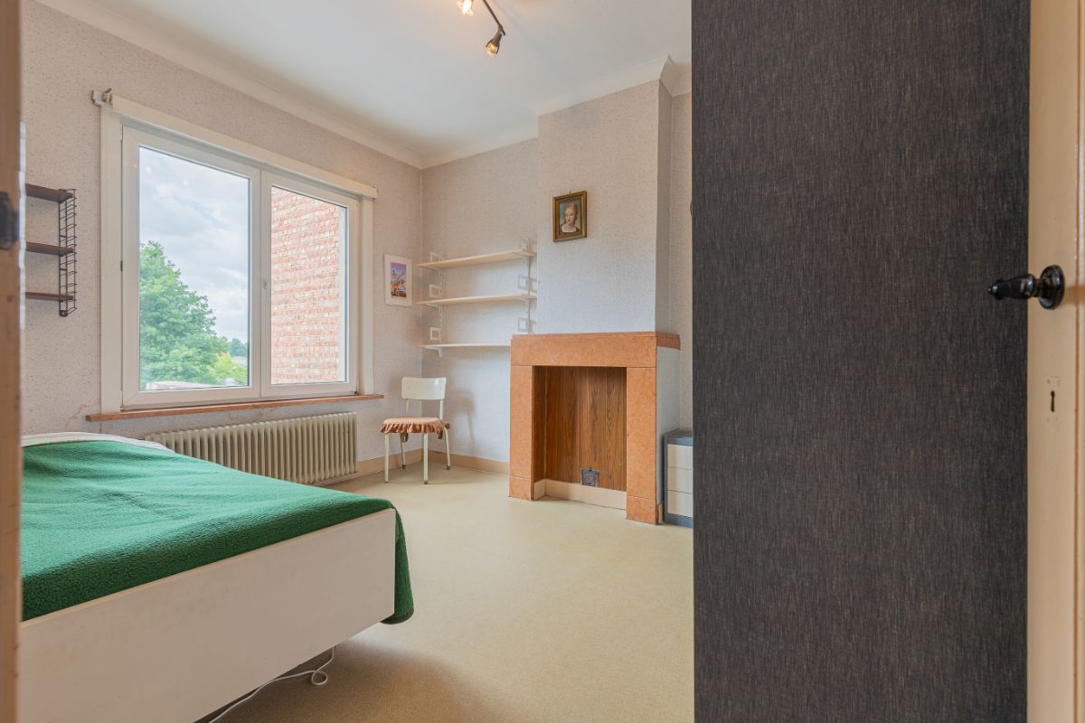Statige woning met tuin in centrum Dendermonde foto 14