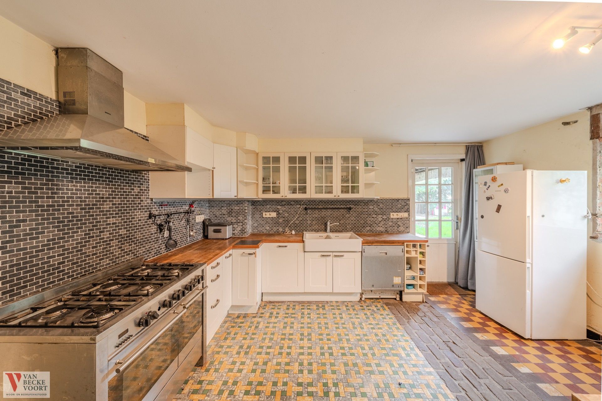 Te renoveren hoeve op 1,6 ha foto 8