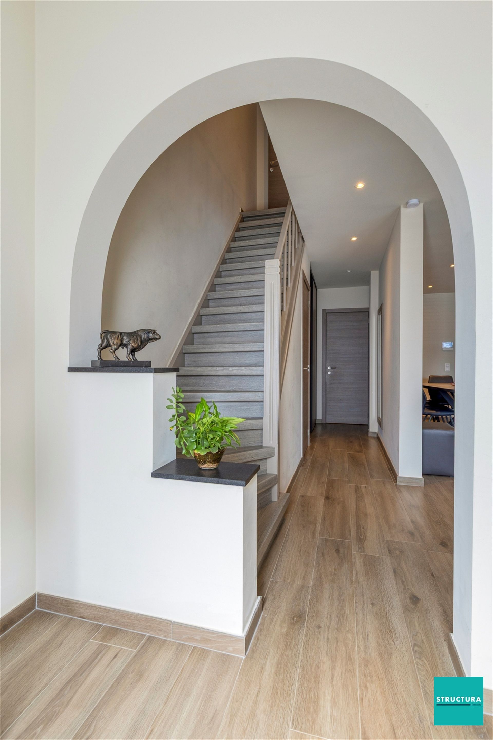 Gerenoveerde, energiezuinige woning in het centrum foto 2