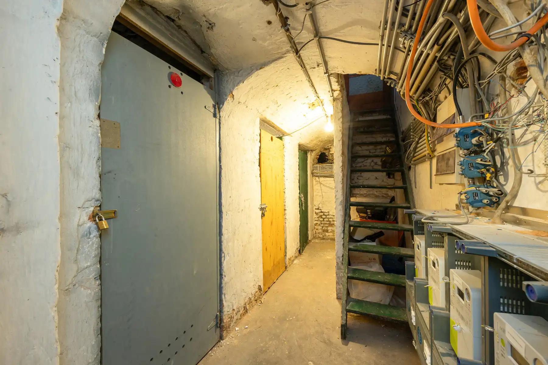 Vergund en gerenoveerd opbrengsteigendom bestaande uit 3 app foto 24