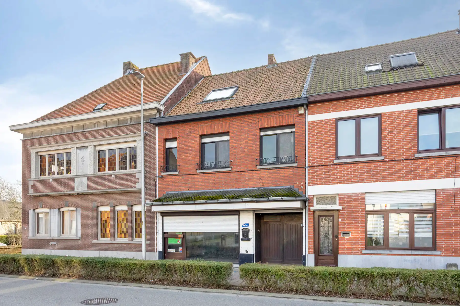 Centraal gelegen woning met veel potentieel foto 3