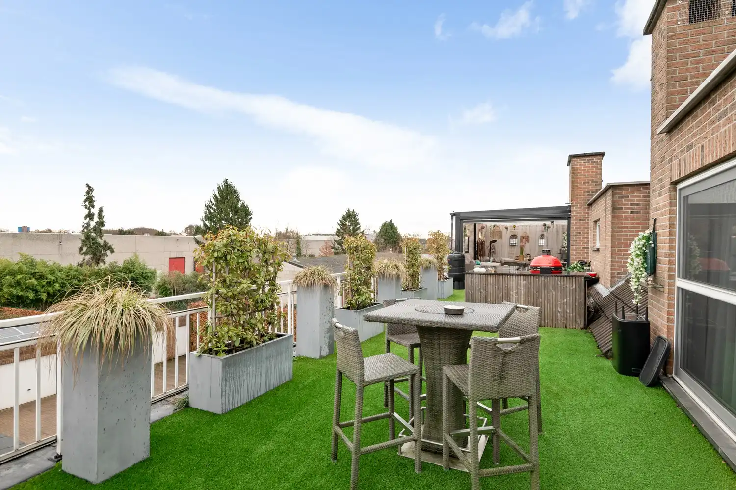 Instapklare tweewoonst met 4 slaapkamers in Wommelgem foto 15