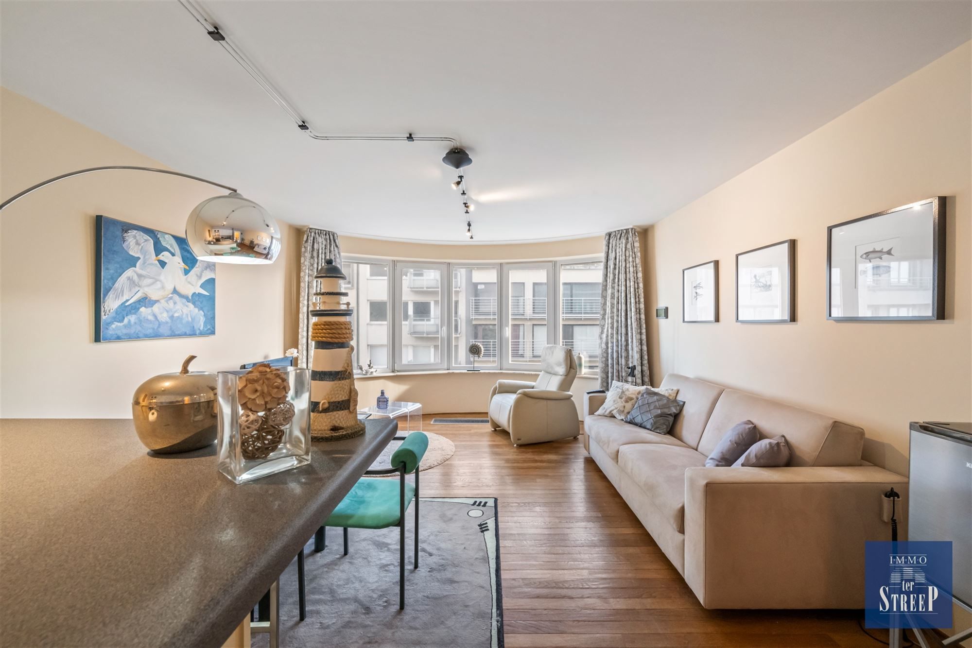 Studio met prachtig zijdelings zeezicht foto 4