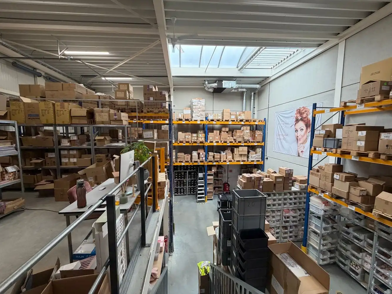 KMO-unit 144m² met mezzanine foto 14