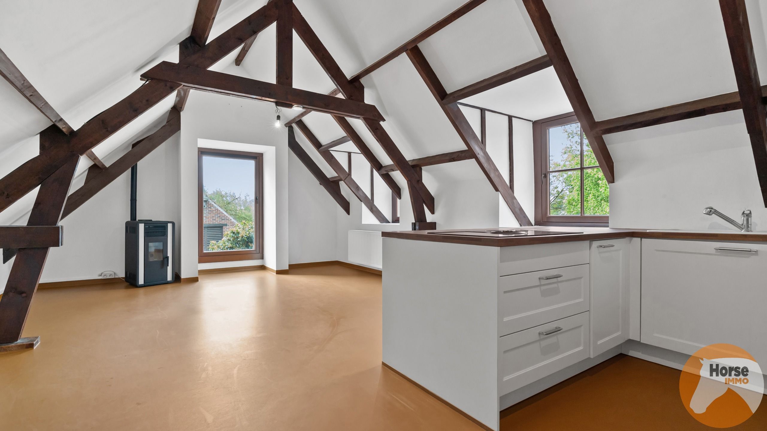 ZOTTEGEM - Hoeve met B&B en stallen op +/- 2,8HA foto 27