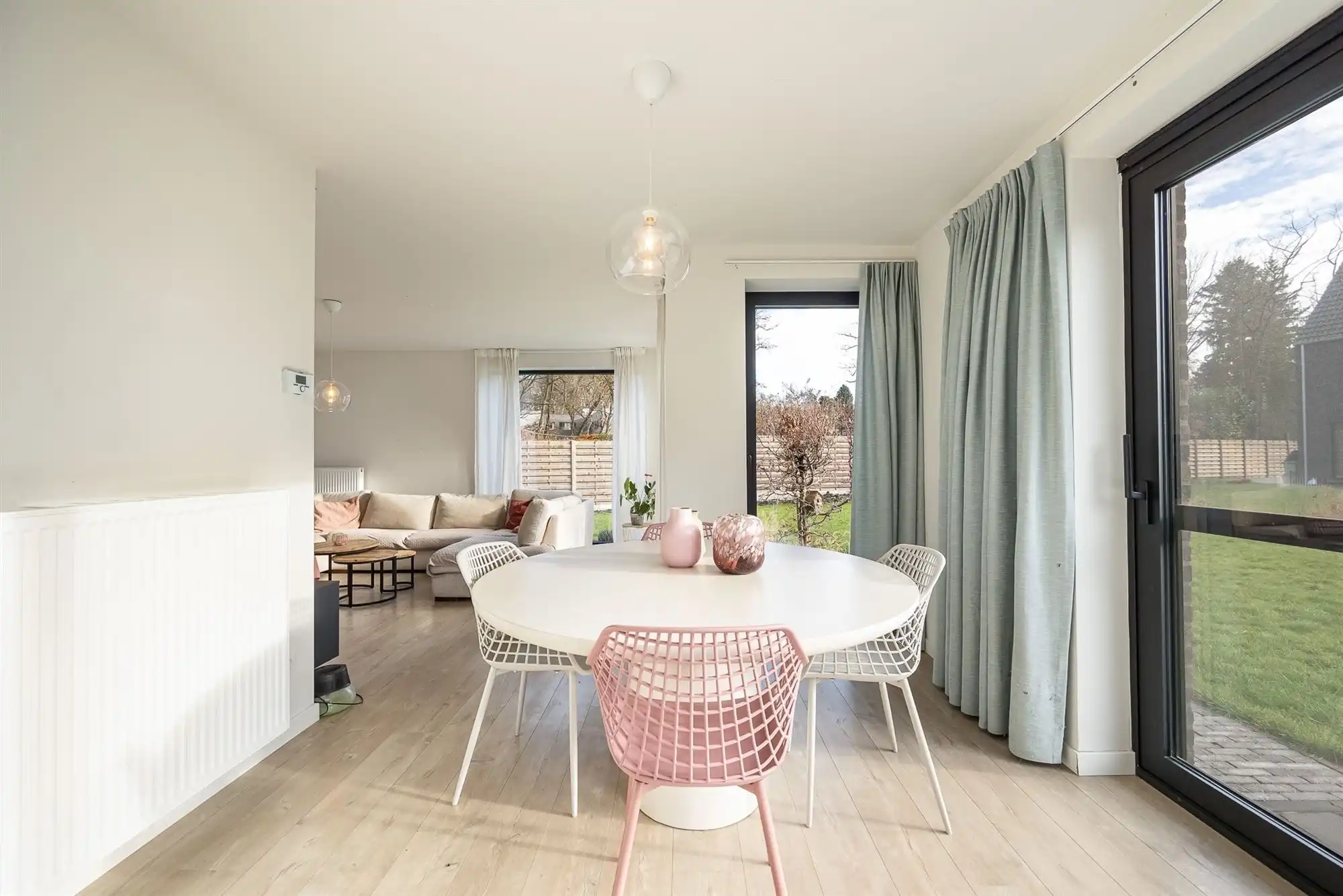 Instapklare vrijstaande woning met 3 slaapkamers en ruime tuin foto 5