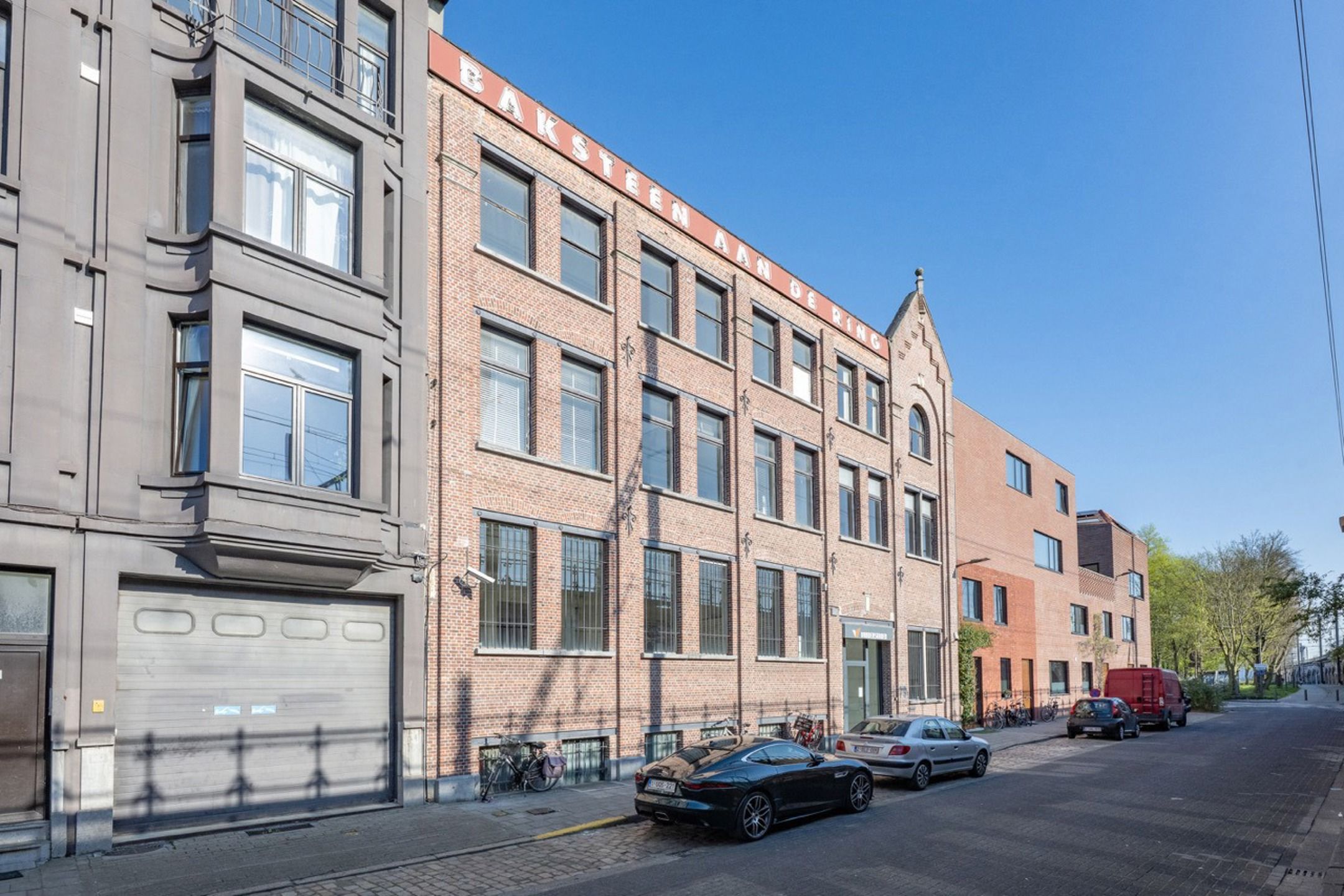 Te Koop Royale Kantoorgebouw/Pakhuis te Antwerpen-Noord foto 3
