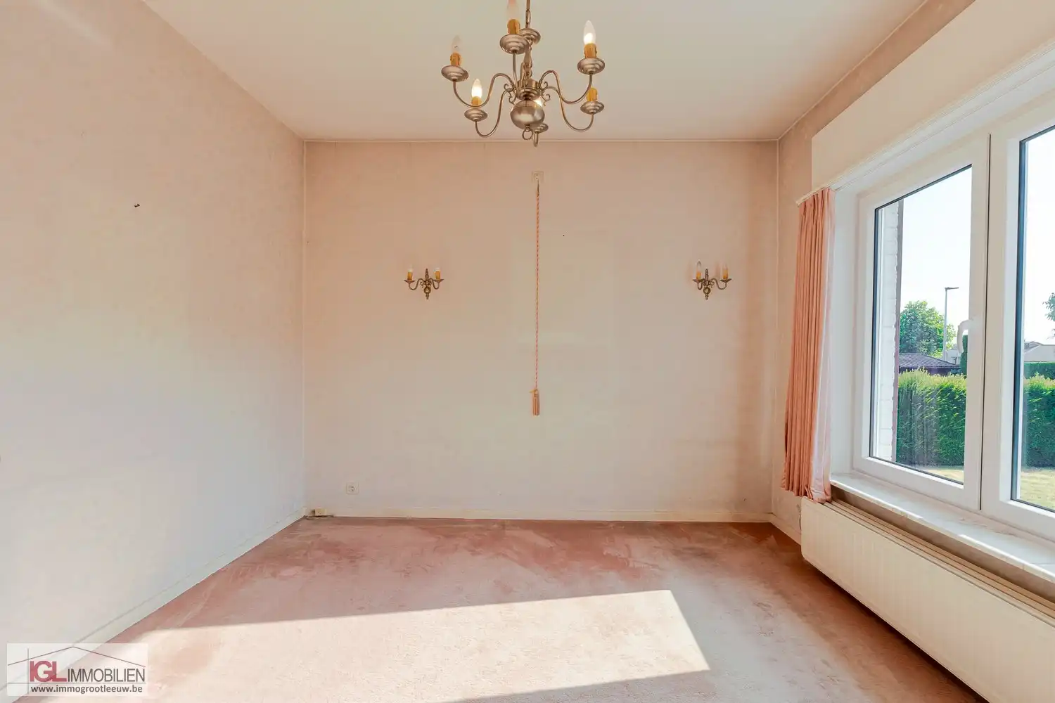 Villa te koop in hartje Sint-Pieters-Leeuw foto 10