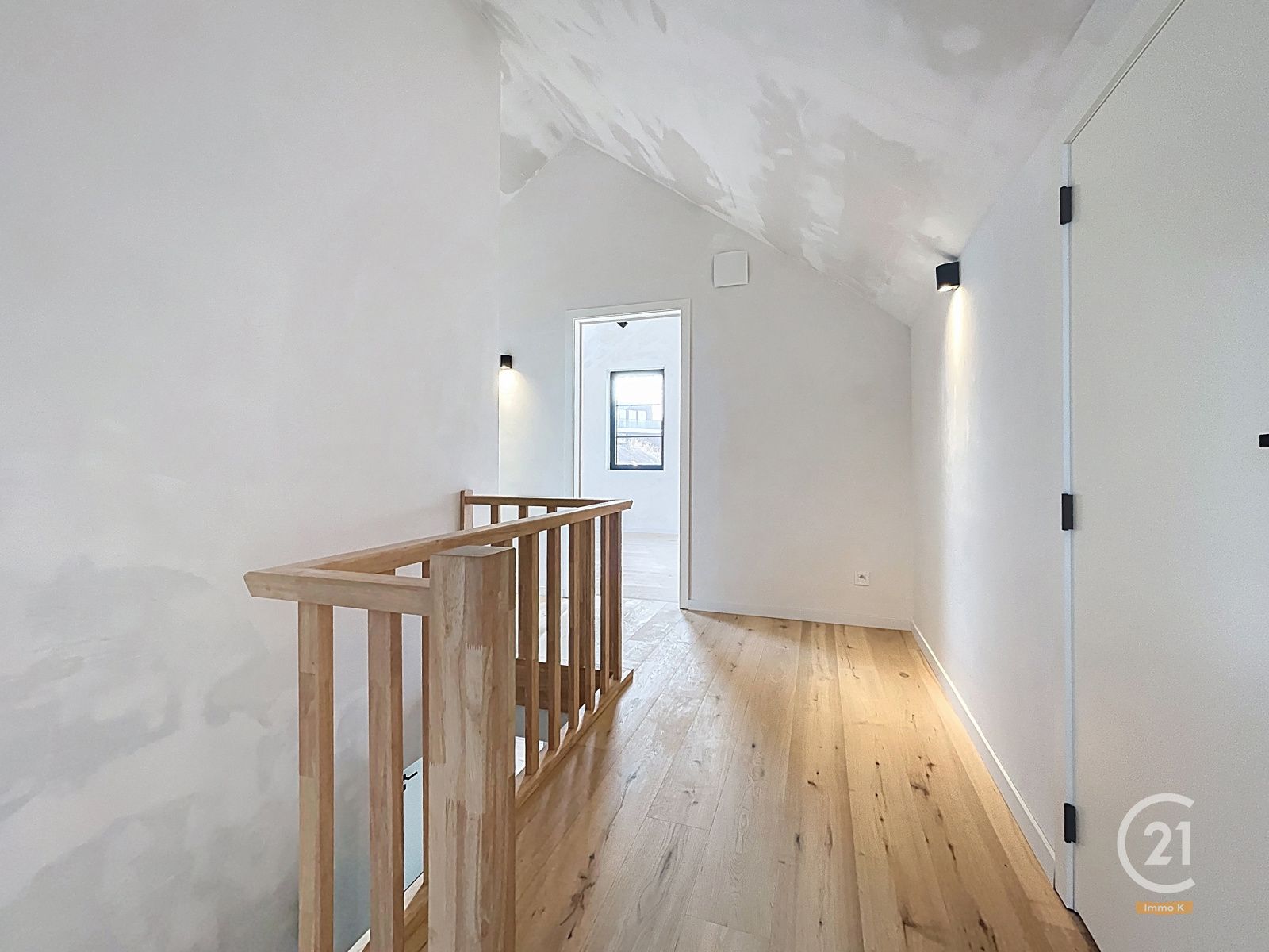 Nieuwbouw duplex met 4 slpks, terras, tuin en staanplaats foto 17