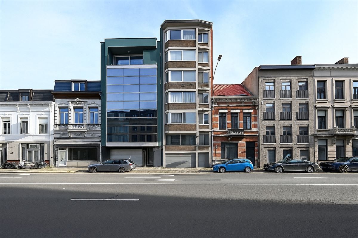 Gerenoveerd appartement op geliefde locatie foto 18