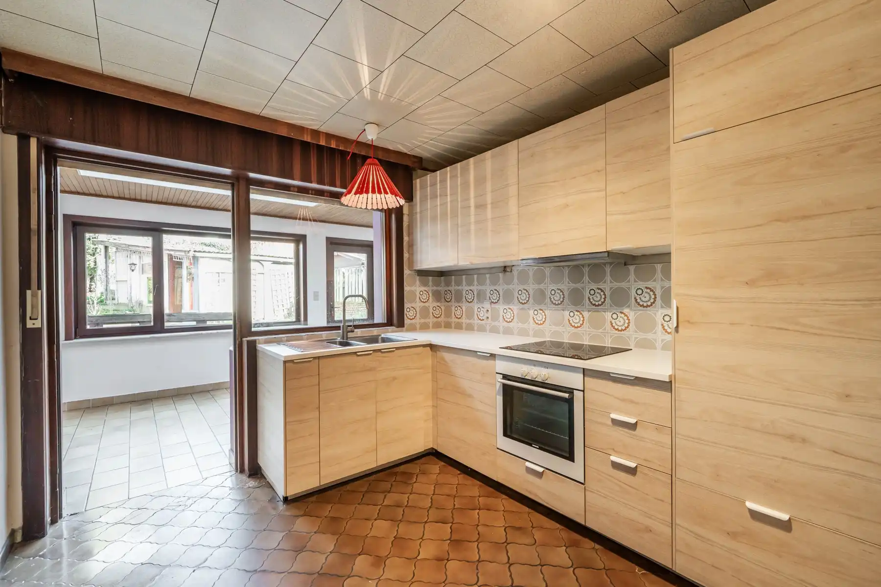 Grote woning in de dorpskern van Meerbeek foto 6