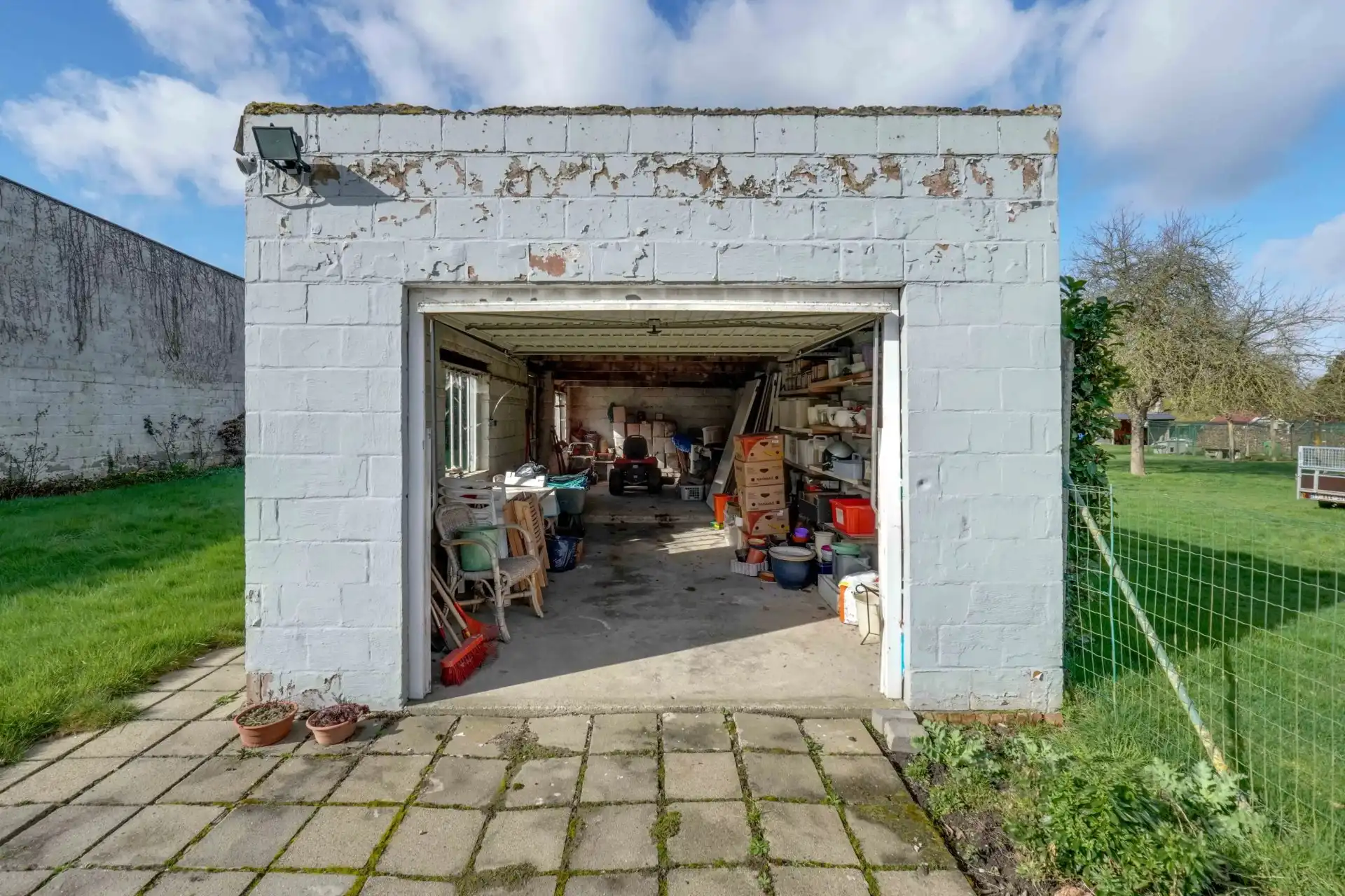 Halfopen bebouwing met 4 slaapkamers en vrijstaande garage foto 23