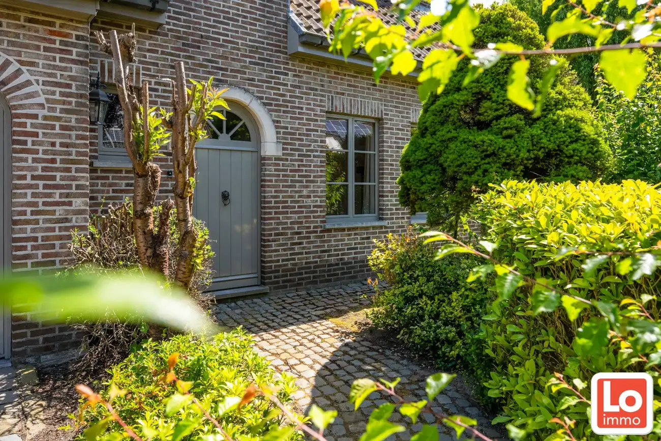 Charmante woning met zuid gerichte tuin in rustige buurt van Lochristi foto 2