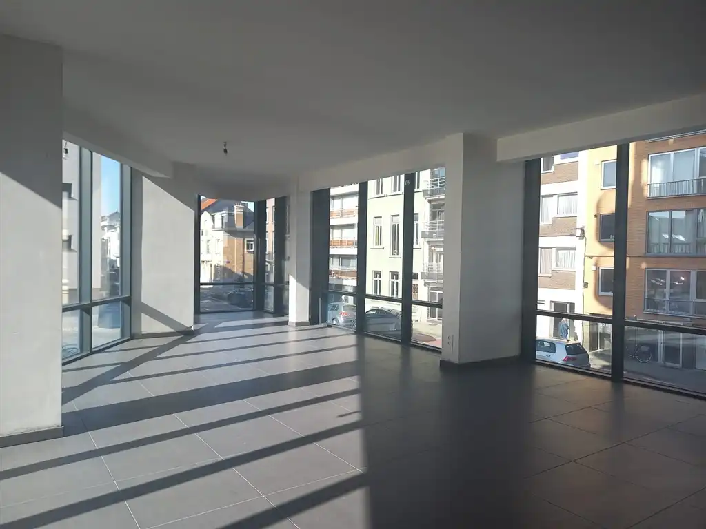 Kantoorgebouw Leopoldstraat te Mechelen foto 3