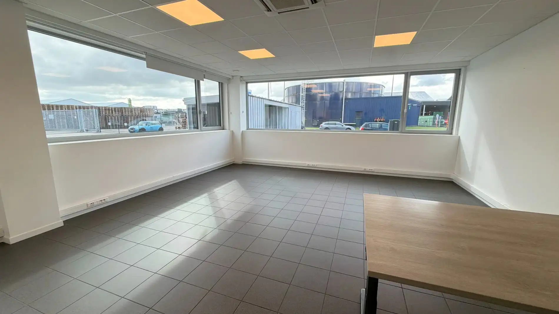 Magazijn te huur in Schomhoeve Logistic Center in haven Antwerpen foto 5
