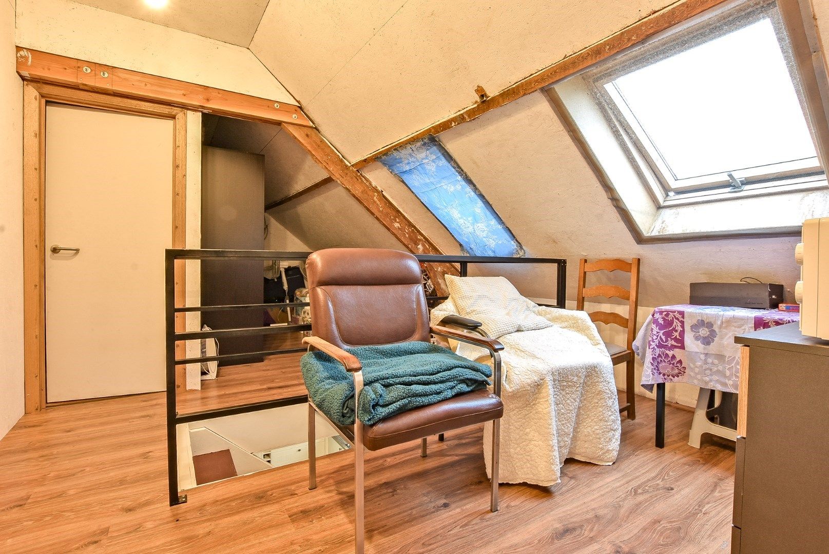Halfopen bebouwing met 3 slaapkamers op 861m² te Diksmuide! foto 17