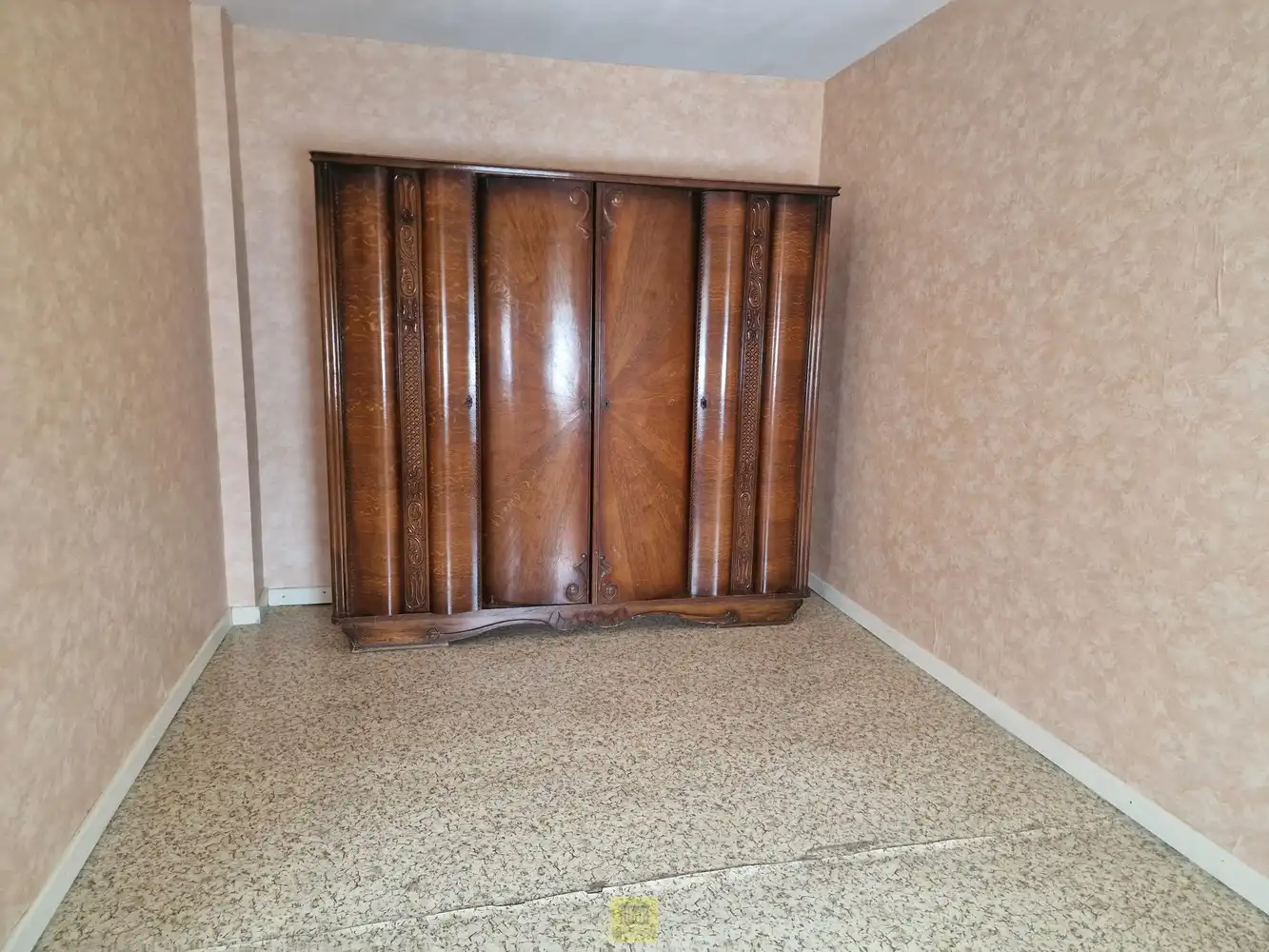 Rustig gelegen gezinswoning met 4 slaapkamers, garage en ruime zolder (= extra kamers) foto 16